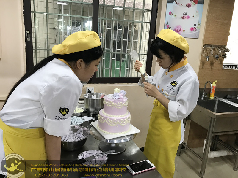 蛋糕裱花师深圳培训班