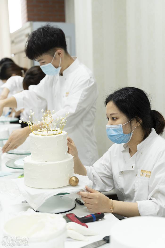蛋糕裱花师深圳培训班