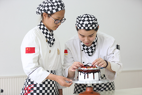 学西点的院校