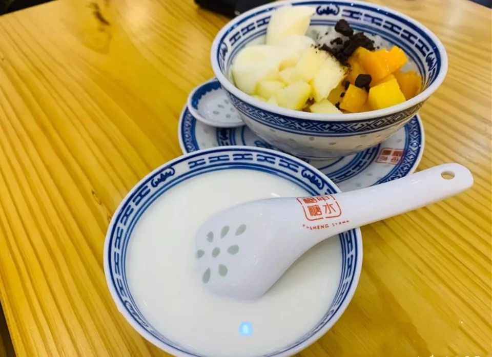 怀化市糖水奶茶培训机构——让每一滴奶茶都散发甜蜜的魅力